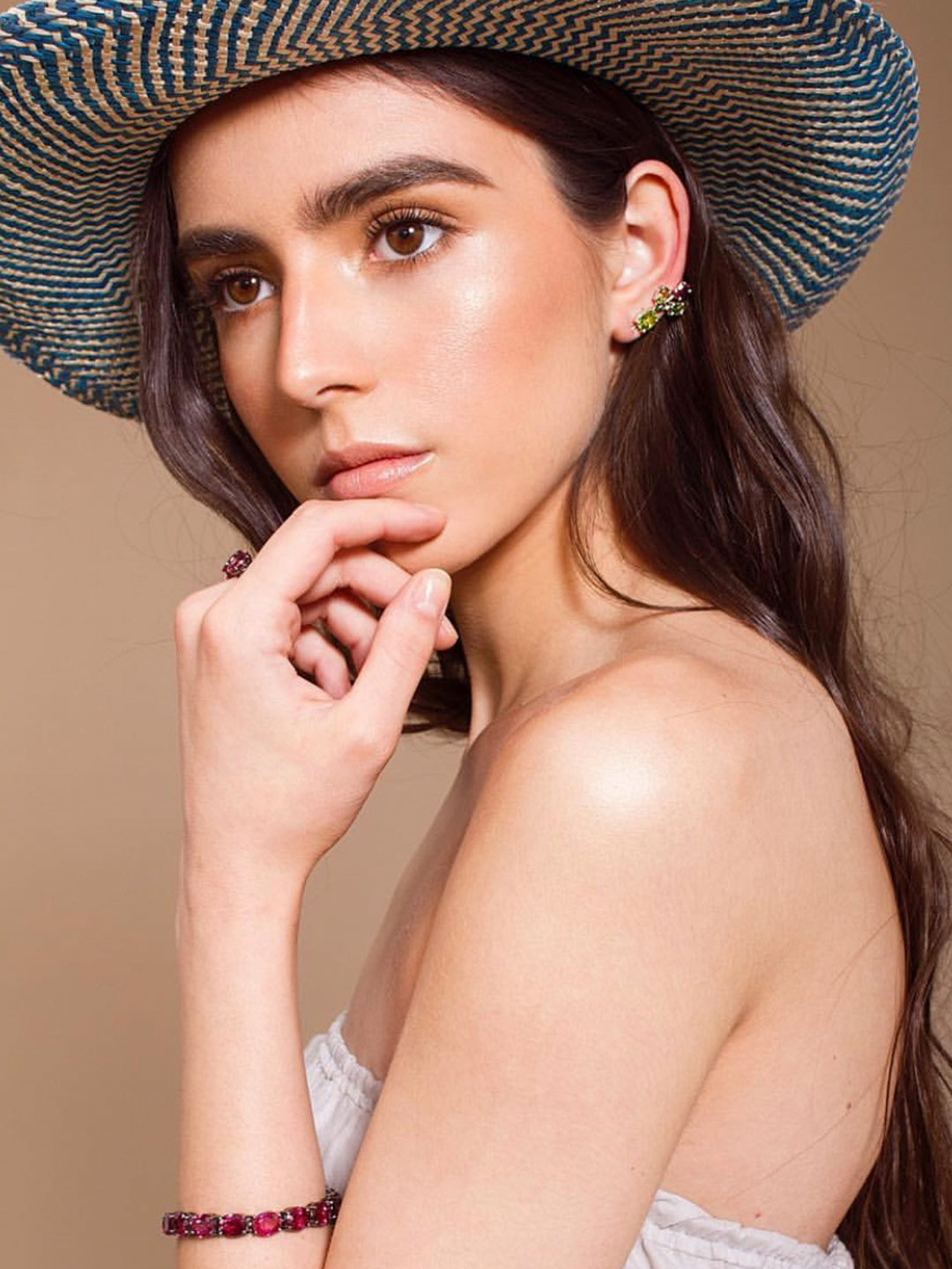 10 Uxmal White Top