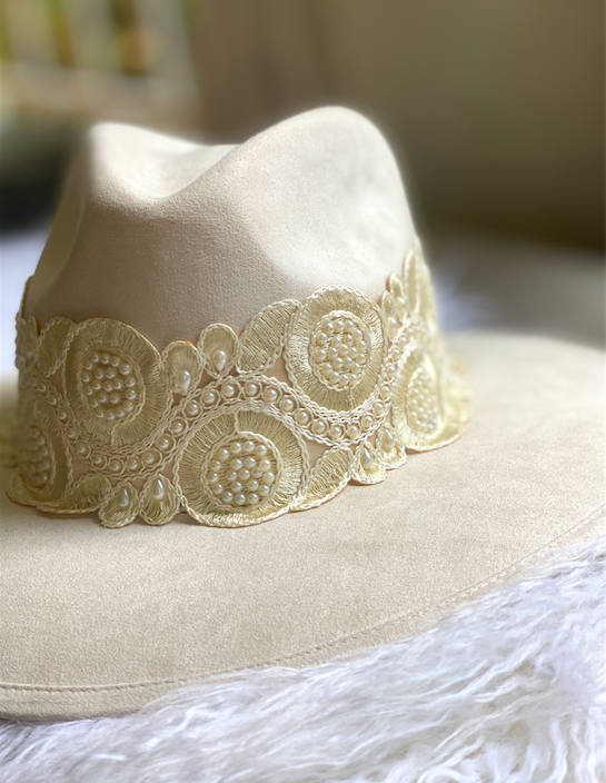 05 Bridal Hats