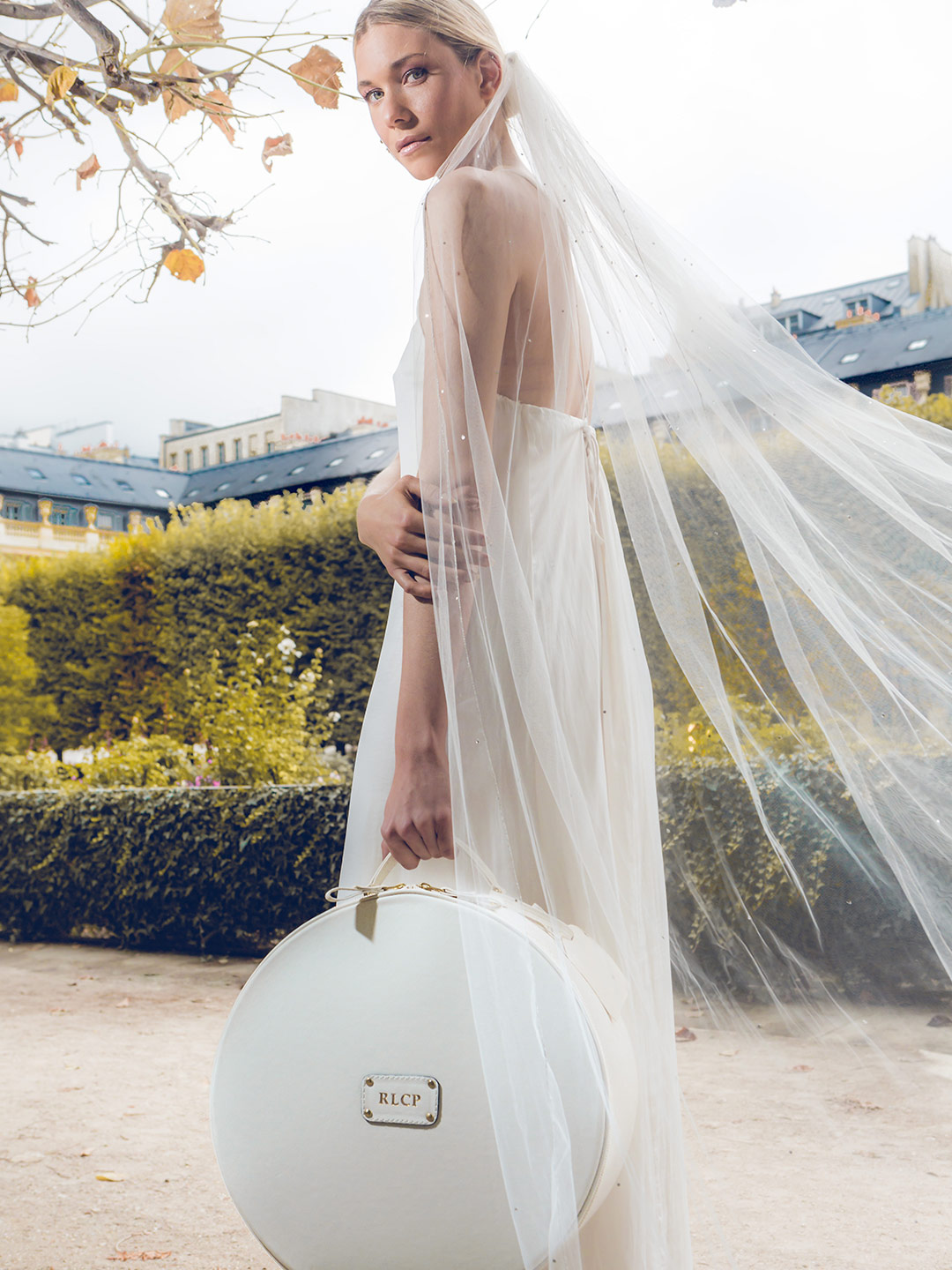 09 Valise a Chapeau Bridal